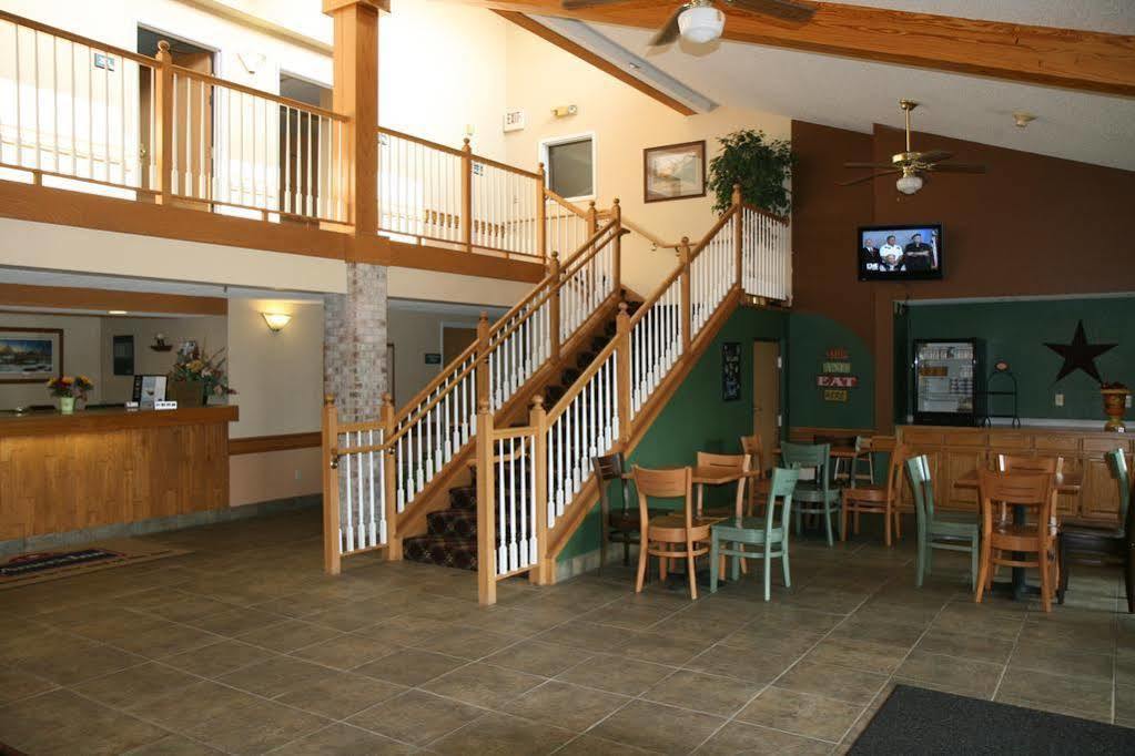 Baymont By Wyndham Lakeville Buitenkant foto